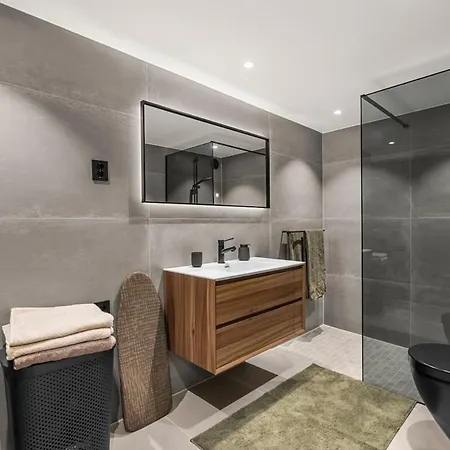 Grand Junior Apartment *